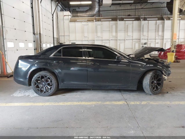Продаж на аукціоні авто 2019 Chrysler 300 Touring L, vin: 2C3CCAAG3KH693882, номер лоту: 44901542