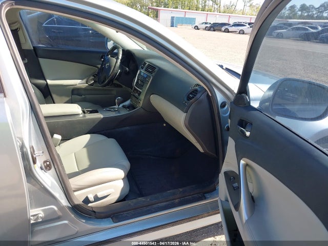 44901543 :رقم المزاد ، JTHBK262282078706 vin ، 2008 Lexus Is 250 مزاد بيع