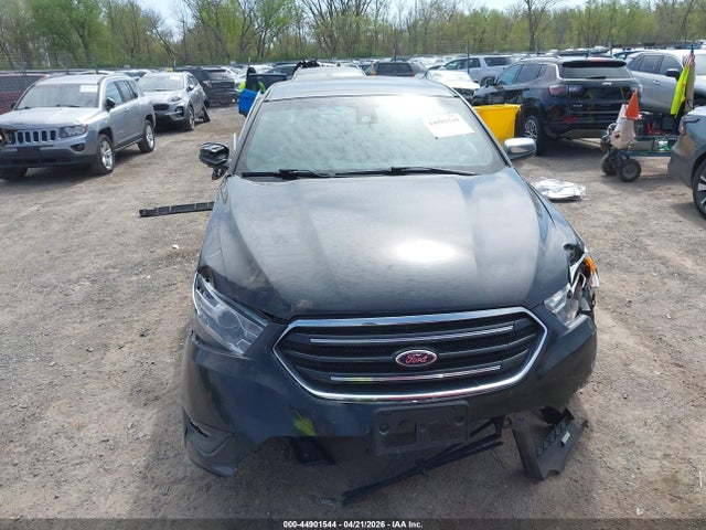 Ford Taurus Limited 2015 1FAHP2F81FG103764 Image 13