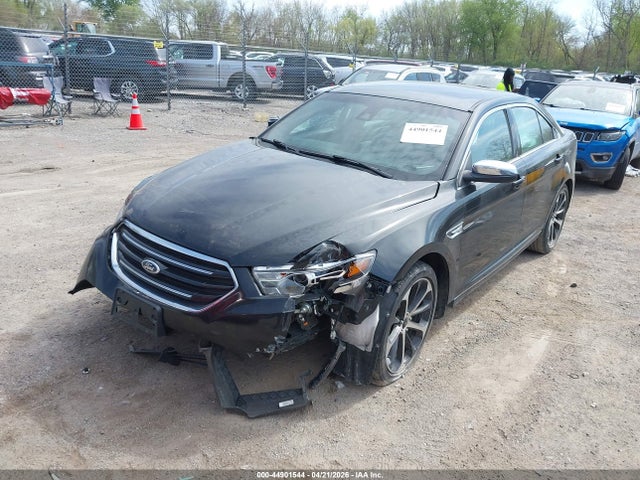 Ford Taurus Limited 2015 1FAHP2F81FG103764 Image 2
