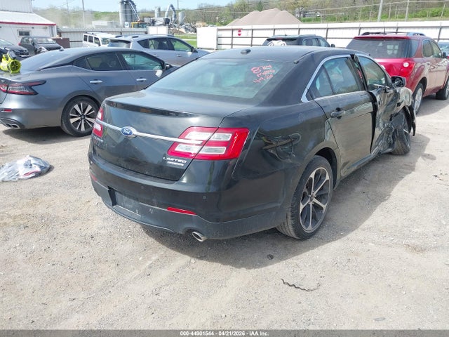 Ford Taurus Limited 2015 1FAHP2F81FG103764 Image 4