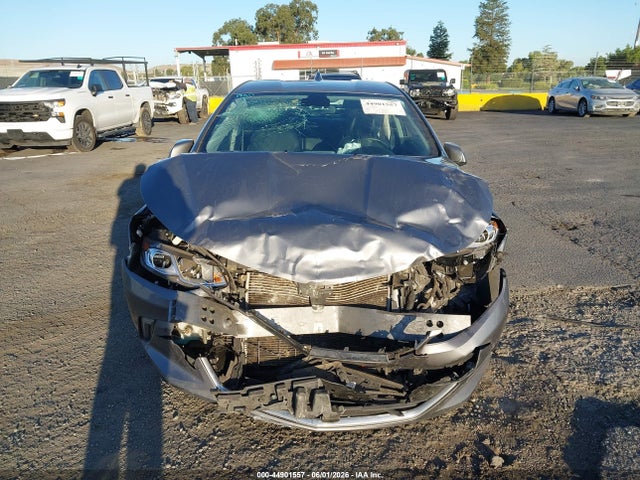Chevrolet VOLT LT 2018 1G1RC6S55JU112841 Image 12