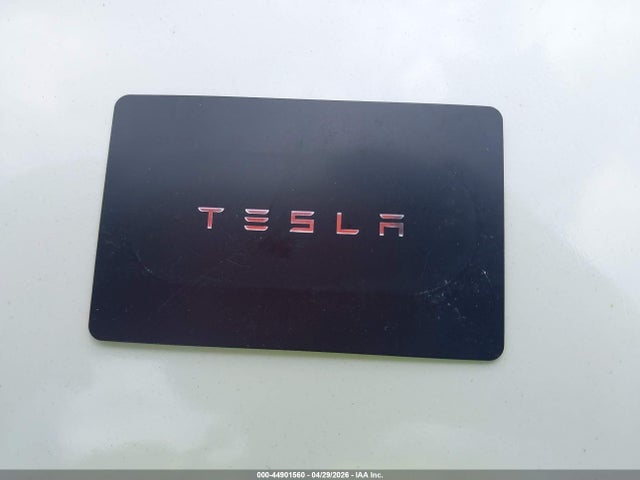 2024 Tesla Model Y მანქანა იყიდება აუქციონზე, vin: 7SAYGDED1RF202512, აუქციონის ნომერი: 44901560