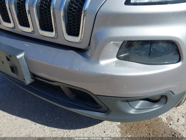 44901587 :رقم المزاد ، 1C4PJMCB6JD580963 vin ، 2018 Jeep Cherokee Latitude 4x4 مزاد بيع