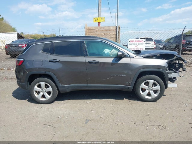 2019 Jeep Compass Latitude 4x4 მანქანა იყიდება აუქციონზე, vin: 3C4NJDBB1KT647229, აუქციონის ნომერი: 44901598