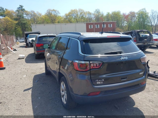 2019 Jeep Compass Latitude 4x4 მანქანა იყიდება აუქციონზე, vin: 3C4NJDBB1KT647229, აუქციონის ნომერი: 44901598