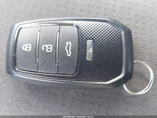 2021 Toyota Prius L Eco მანქანა იყიდება აუქციონზე, vin: JTDKAMFU6M3152831, აუქციონის ნომერი: 44901600