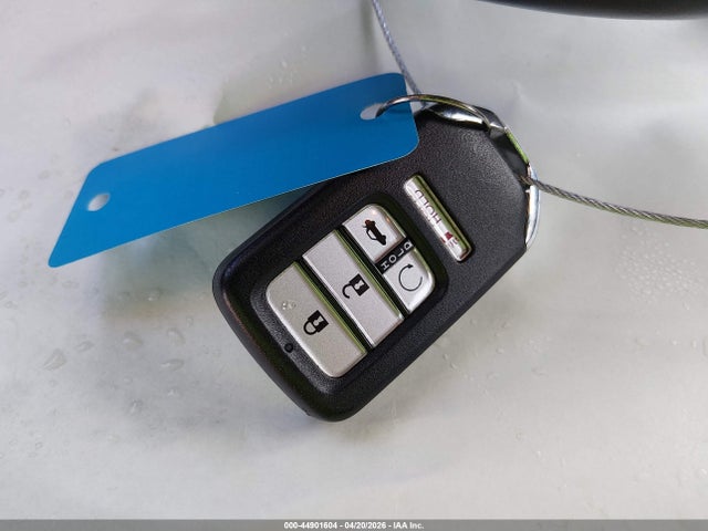 44901604 :رقم المزاد ، 1HGCV3F98NA024488 vin ، 2022 Honda Accord Hybrid Touring مزاد بيع