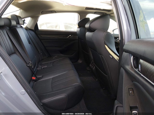 44901604 :رقم المزاد ، 1HGCV3F98NA024488 vin ، 2022 Honda Accord Hybrid Touring مزاد بيع