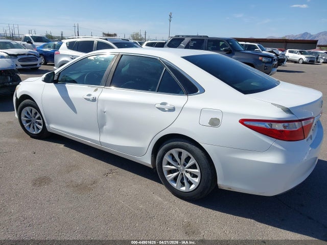 Toyota CAMRY LE 2016 4T4BF1FK0GR566430 Image 3
