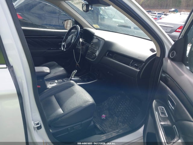 Продажа на аукционе авто 2018 Mitsubishi Outlander Phev Gt, vin: JA4J24A59JZ061323, номер лота: 44901653
