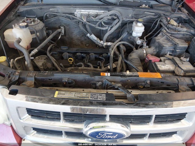 44901667 :رقم المزاد ، 1FMCU0E78BKB45135 vin ، 2011 Ford Escape Limited مزاد بيع