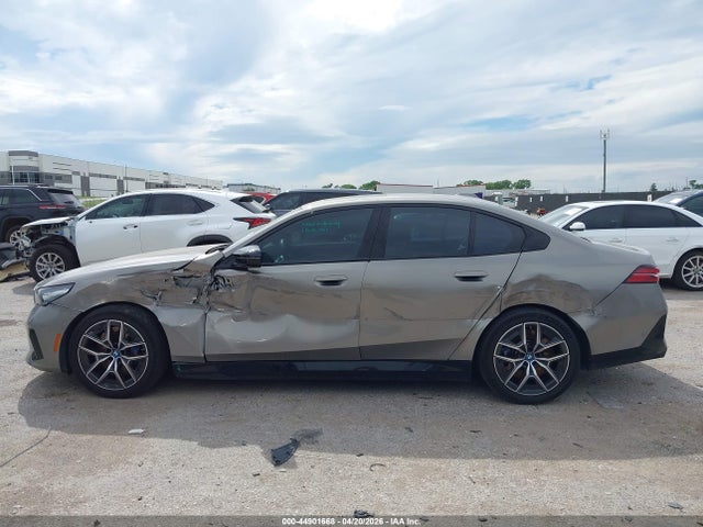 WBY43FK01RCR61872 BMW I5 M60