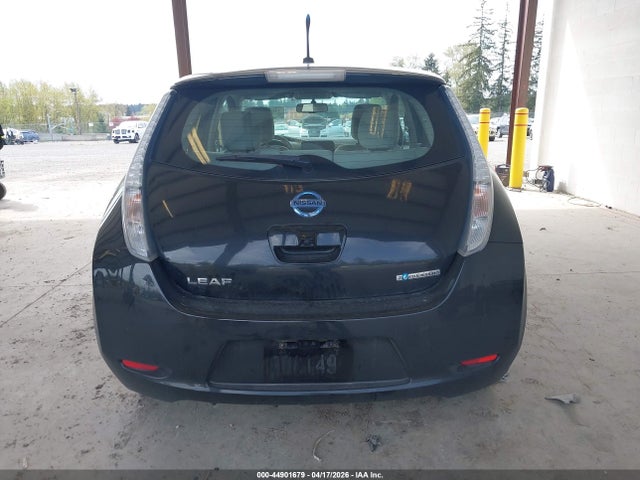 1N4AZ0CP0EC333264 Nissan LEAF SV