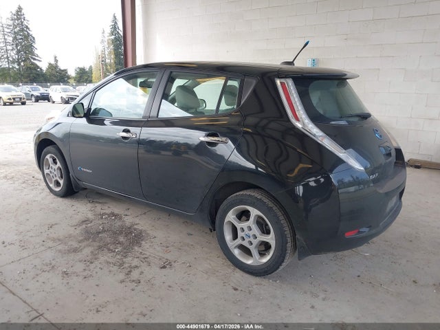 1N4AZ0CP0EC333264 Nissan LEAF SV