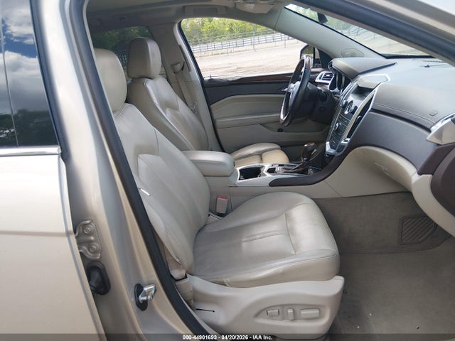 44901693 :رقم المزاد ، 3GYFNAEY5AS549911 vin ، 2010 Cadillac Srx Luxury Collection مزاد بيع