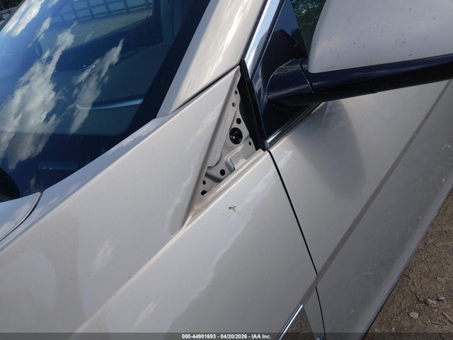 44901693 :رقم المزاد ، 3GYFNAEY5AS549911 vin ، 2010 Cadillac Srx Luxury Collection مزاد بيع