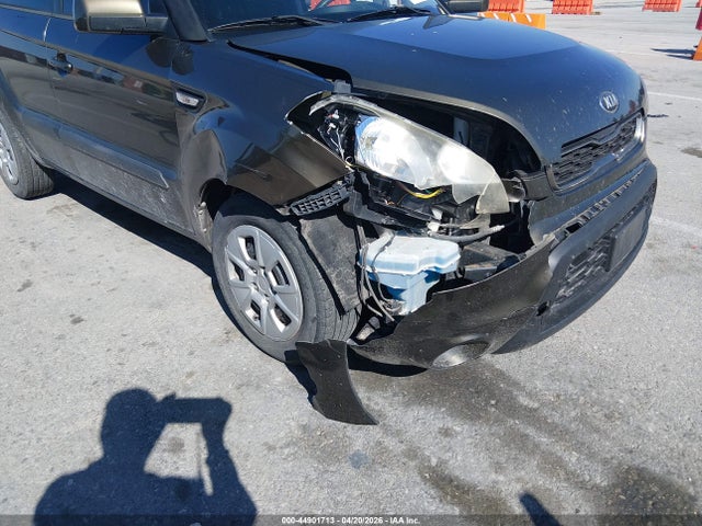 44901713 :رقم المزاد ، KNDJT2A52D7502166 vin ، 2013 Kia Soul مزاد بيع