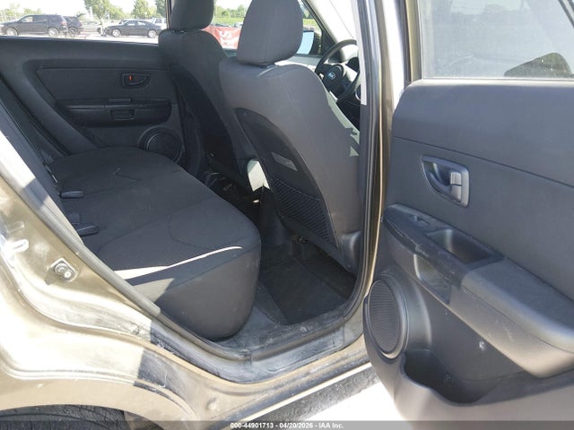 44901713 :رقم المزاد ، KNDJT2A52D7502166 vin ، 2013 Kia Soul مزاد بيع
