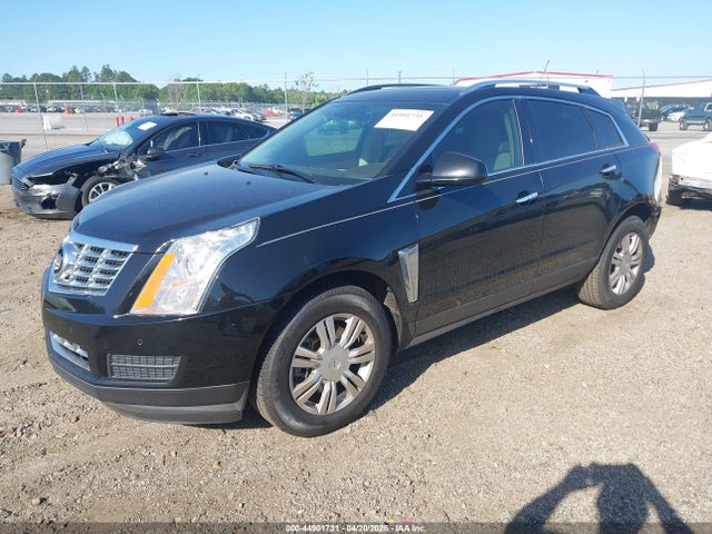44901731 :رقم المزاد ، 3GYFNBE37FS560863 vin ، 2015 Cadillac Srx Luxury Collection مزاد بيع