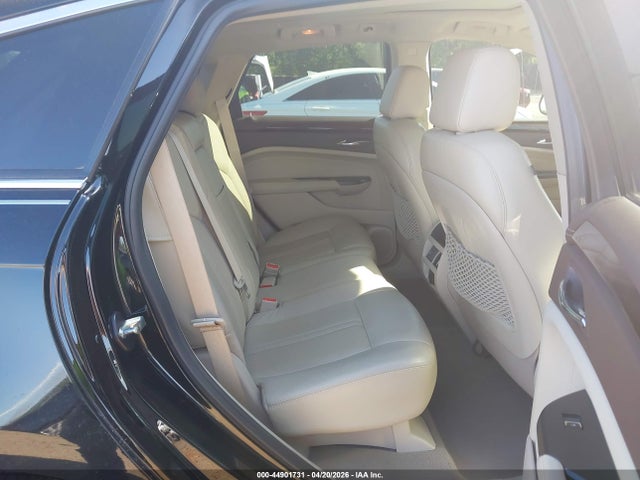 44901731 :رقم المزاد ، 3GYFNBE37FS560863 vin ، 2015 Cadillac Srx Luxury Collection مزاد بيع