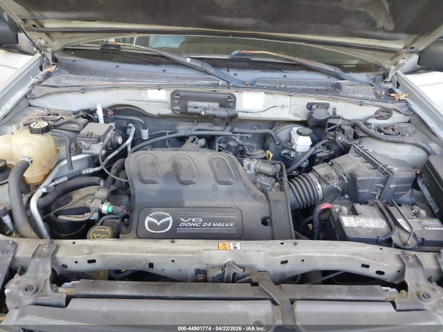 2004 Mazda Tribute Es V6 მანქანა იყიდება აუქციონზე, vin: 4F2CZ06164KM04112, აუქციონის ნომერი: 44901774