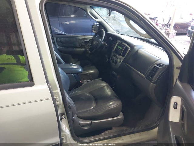 2004 Mazda Tribute Es V6 მანქანა იყიდება აუქციონზე, vin: 4F2CZ06164KM04112, აუქციონის ნომერი: 44901774