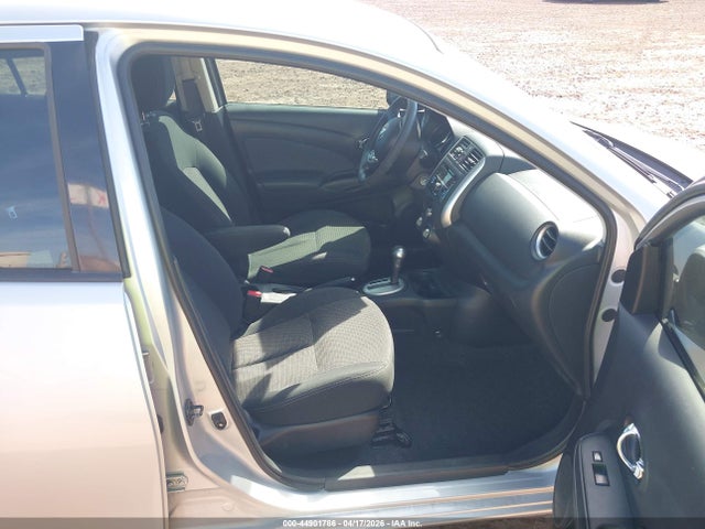 3N1CN7AP5EL817349 Nissan Versa 1.6 Sv