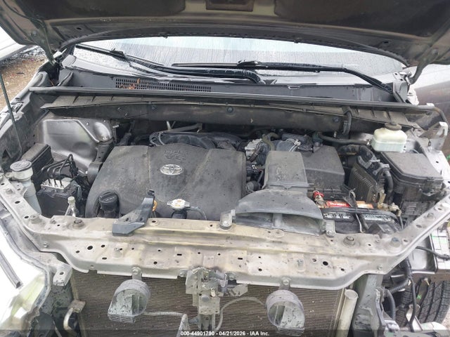 44901790 :رقم المزاد ، 5TDZZRFH7JS287687 vin ، 2018 Toyota Highlander Le مزاد بيع