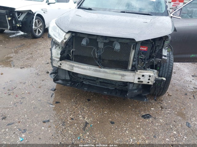 44901790 :رقم المزاد ، 5TDZZRFH7JS287687 vin ، 2018 Toyota Highlander Le مزاد بيع