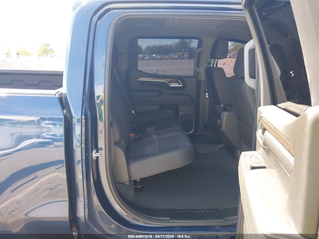 Продажа на аукционе авто 2022 Chevrolet Silverado 1500 4wd  Short Bed Lt Trail Boss, vin: 3GCUDFED4NG684364, номер лота: 44901816