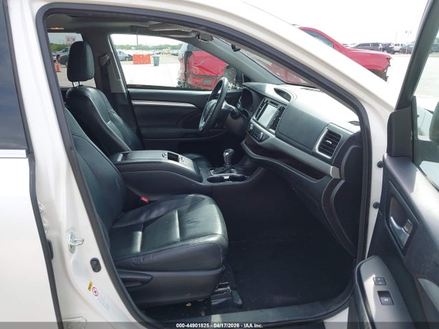 Aukcja sprzedaży 2015 Toyota Highlander Xle V6, vin: 5TDKKRFH5FS050855, numer aukcji: 44901825