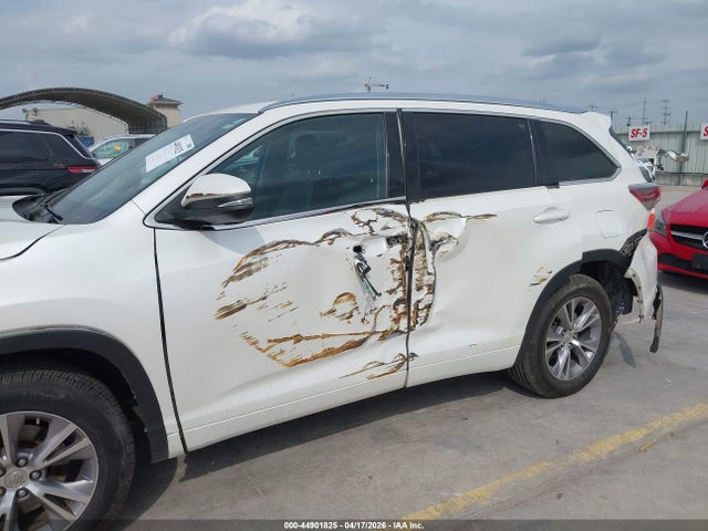 Aukcja sprzedaży 2015 Toyota Highlander Xle V6, vin: 5TDKKRFH5FS050855, numer aukcji: 44901825