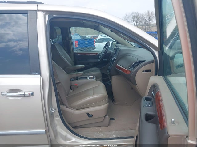 2012 Chrysler Town & Country Touring-l მანქანა იყიდება აუქციონზე, vin: 2C4RC1CG4CR368382, აუქციონის ნომერი: 44901851