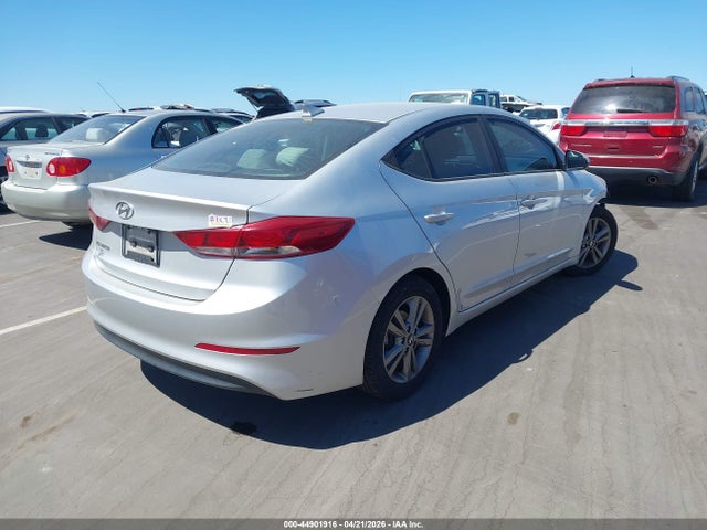 44901916 :رقم المزاد ، 5NPD84LF9JH328720 vin ، 2018 Hyundai Elantra Sel مزاد بيع