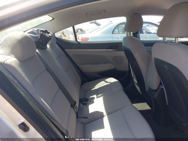 44901916 :رقم المزاد ، 5NPD84LF9JH328720 vin ، 2018 Hyundai Elantra Sel مزاد بيع
