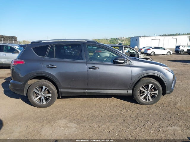 Toyota Rav4 Xle 2017 JTMRFREV4HD200463 Image 13