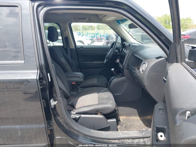 44901939 :رقم المزاد ، 1J4NF1GB1BD191595 vin ، 2011 Jeep Patriot Sport مزاد بيع