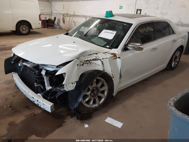 2011 Chrysler 300c მანქანა იყიდება აუქციონზე, vin: 2C3CA6CTXBH581044, აუქციონის ნომერი: 44901966