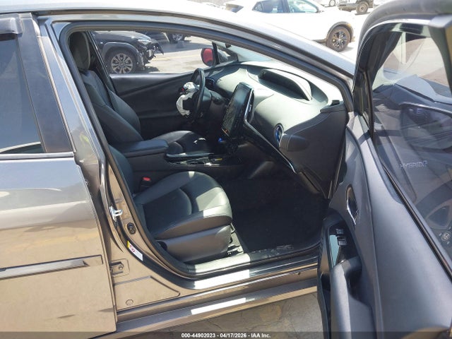 JTDKAMFU2N3162385 Toyota Prius Limited