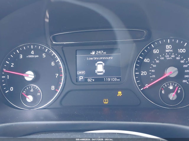 5XYPG4A39KG513691 KIA Sorento 2.4l Lx