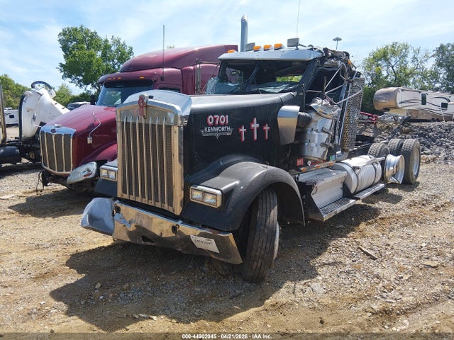 44902045 :رقم المزاد ، 1XKWDB9X67J170544 vin ، 2007 Kenworth Construction W900 مزاد بيع