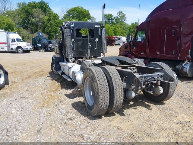 44902045 :رقم المزاد ، 1XKWDB9X67J170544 vin ، 2007 Kenworth Construction W900 مزاد بيع