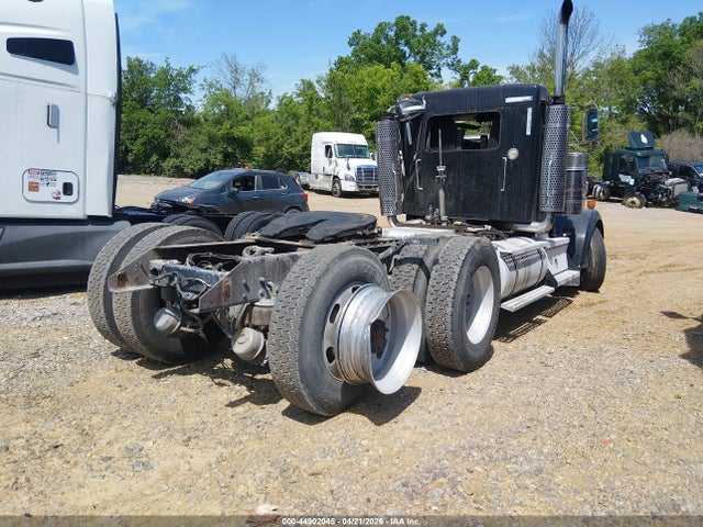 44902045 :رقم المزاد ، 1XKWDB9X67J170544 vin ، 2007 Kenworth Construction W900 مزاد بيع