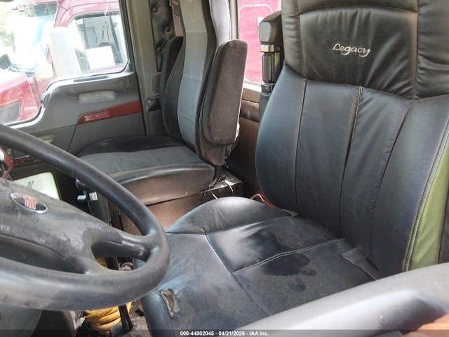 44902045 :رقم المزاد ، 1XKWDB9X67J170544 vin ، 2007 Kenworth Construction W900 مزاد بيع