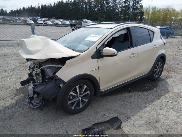 JTDKDTB38J1603781 Toyota Prius C One