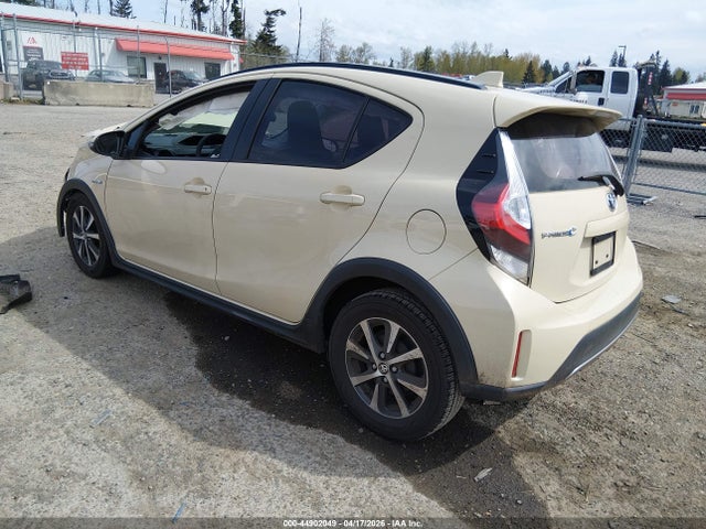JTDKDTB38J1603781 Toyota Prius C One