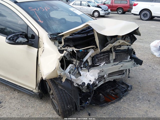 JTDKDTB38J1603781 Toyota Prius C One