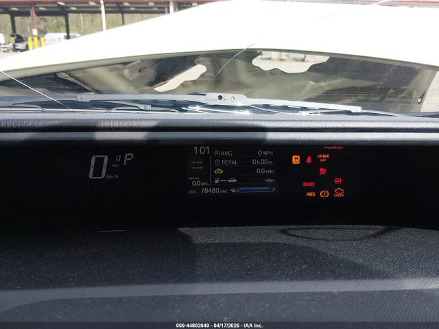 JTDKDTB38J1603781 Toyota Prius C One