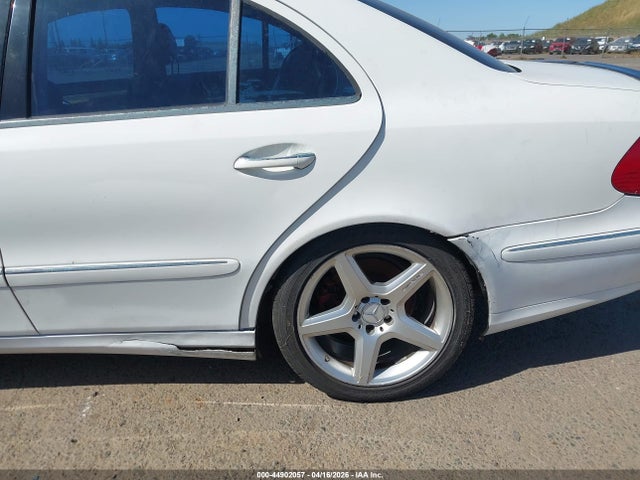 44902057 :رقم المزاد ، WDBUF70J04A553392 vin ، 2004 Mercedes-benz E 500 مزاد بيع